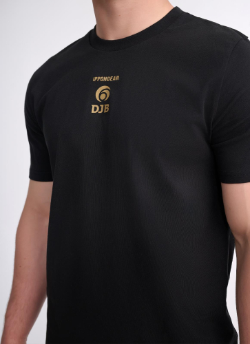 IPPONGEAR_DJB_Merch_T_Shirt_Men_black_detail_front.jpg