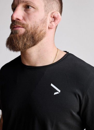 JIAPP402_IPPONGEAR_UBMA_T_Shirt_black_05.jpg