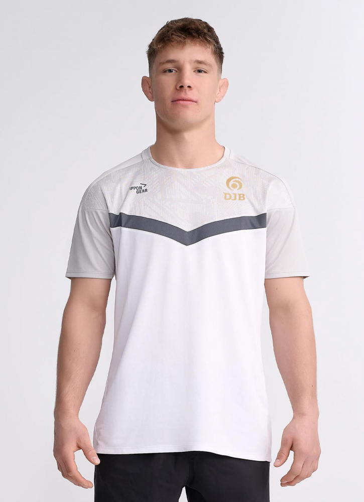 IPPONGEAR_DJB_Merch_Iconic_T_Shirt_Men_grey_front_2.jpg
